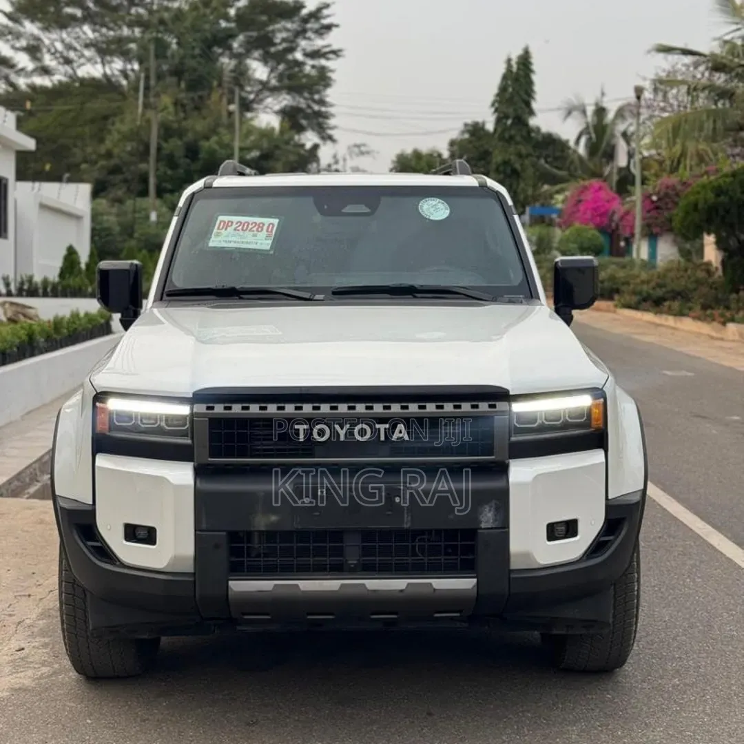 Toyota Land Cruiser Prado 2.4 Petrol 2025 White