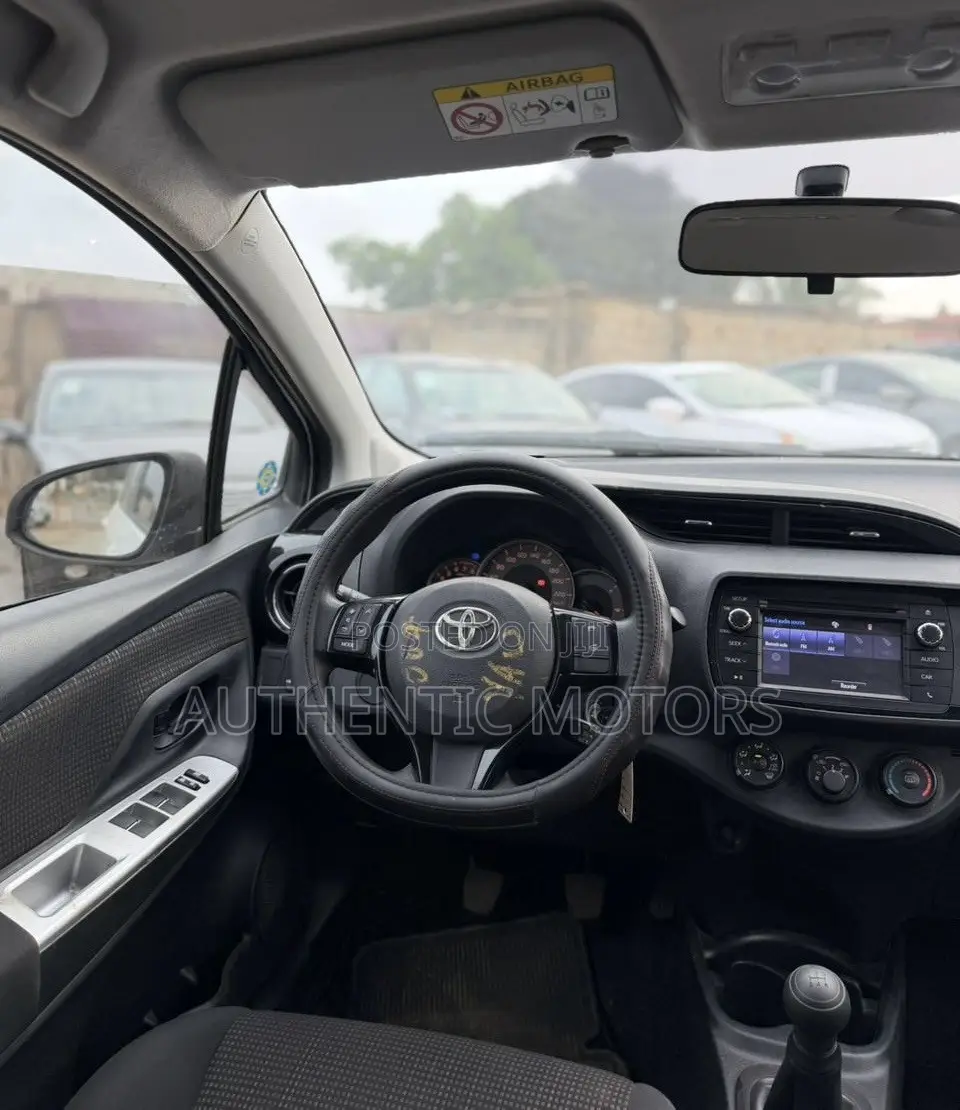 Toyota Yaris 2019 White
