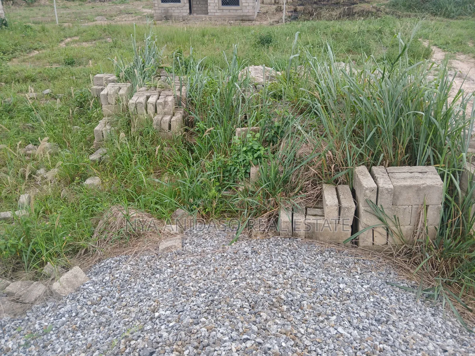 4bdrm Apartment in Nya Anidaso Real, Ejisu-Juaben Municipal for sale