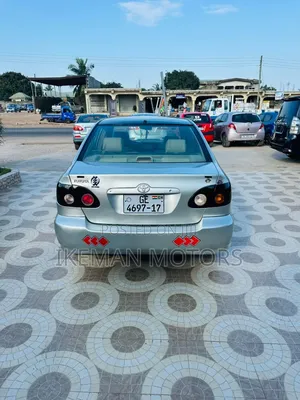 Toyota Corolla 2010 Silver