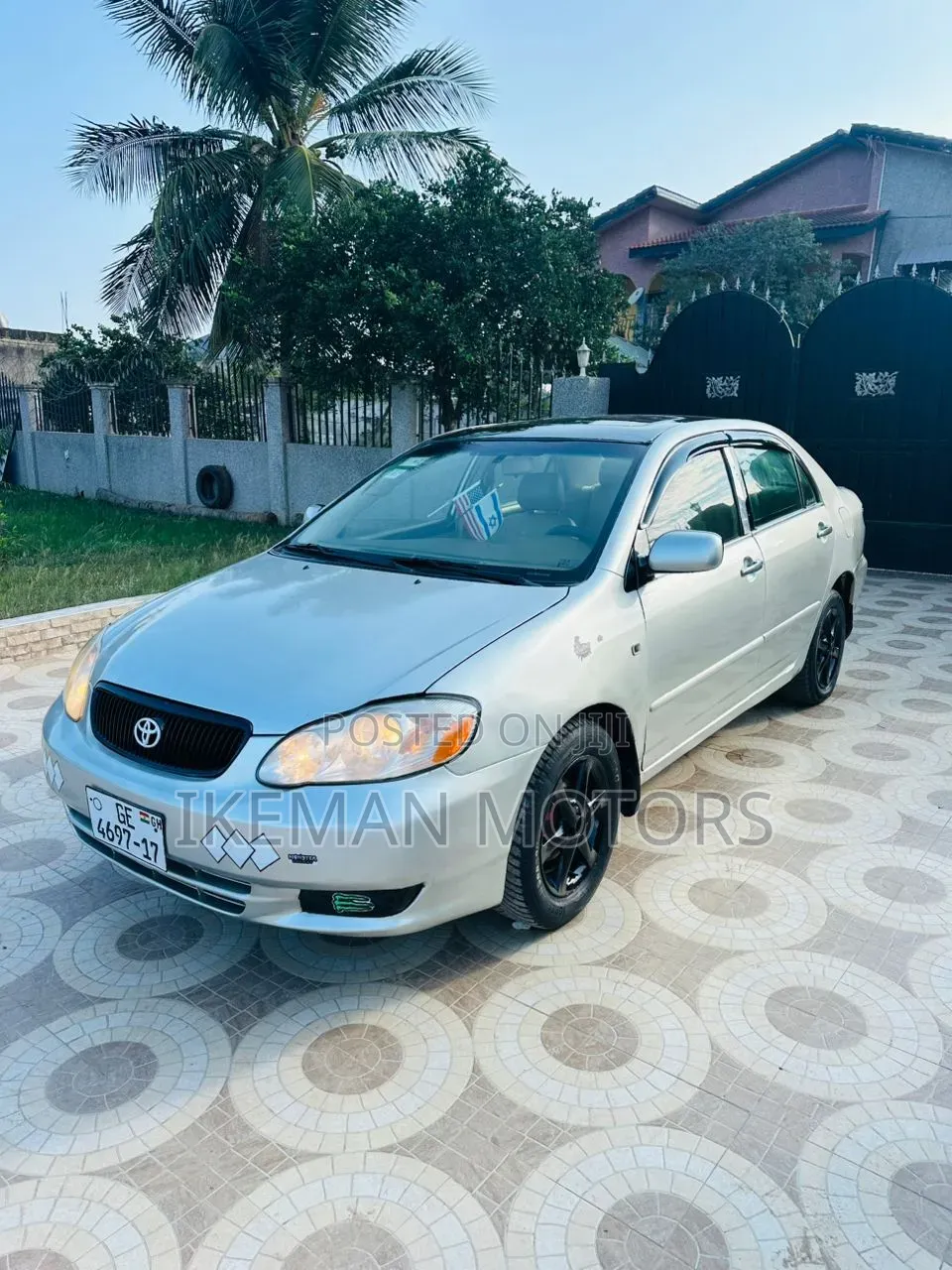 Toyota Corolla 2010 Silver