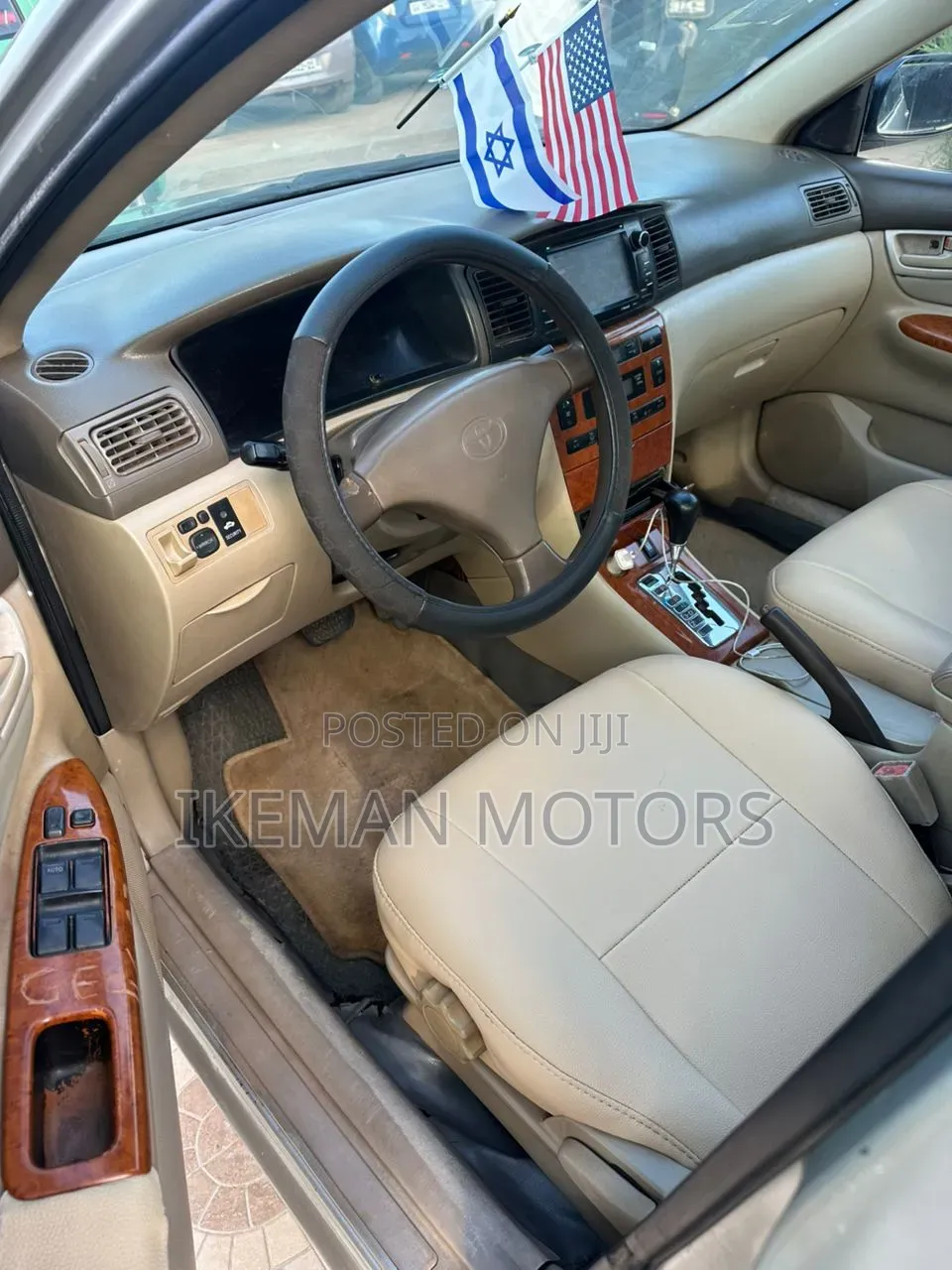 Toyota Corolla 2010 Silver
