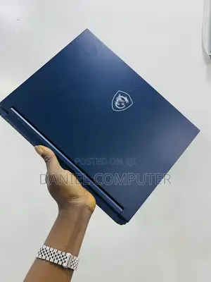 Laptop MSI Stealth 14 Studio A13VF 16GB Intel Core i7 SSD 512GB