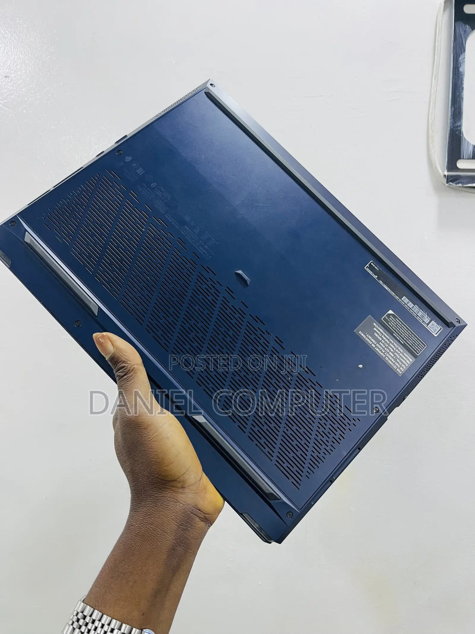 Laptop MSI Stealth 14 Studio A13VF 16GB Intel Core i7 SSD 512GB