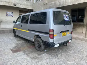 Toyota HiAce 2008