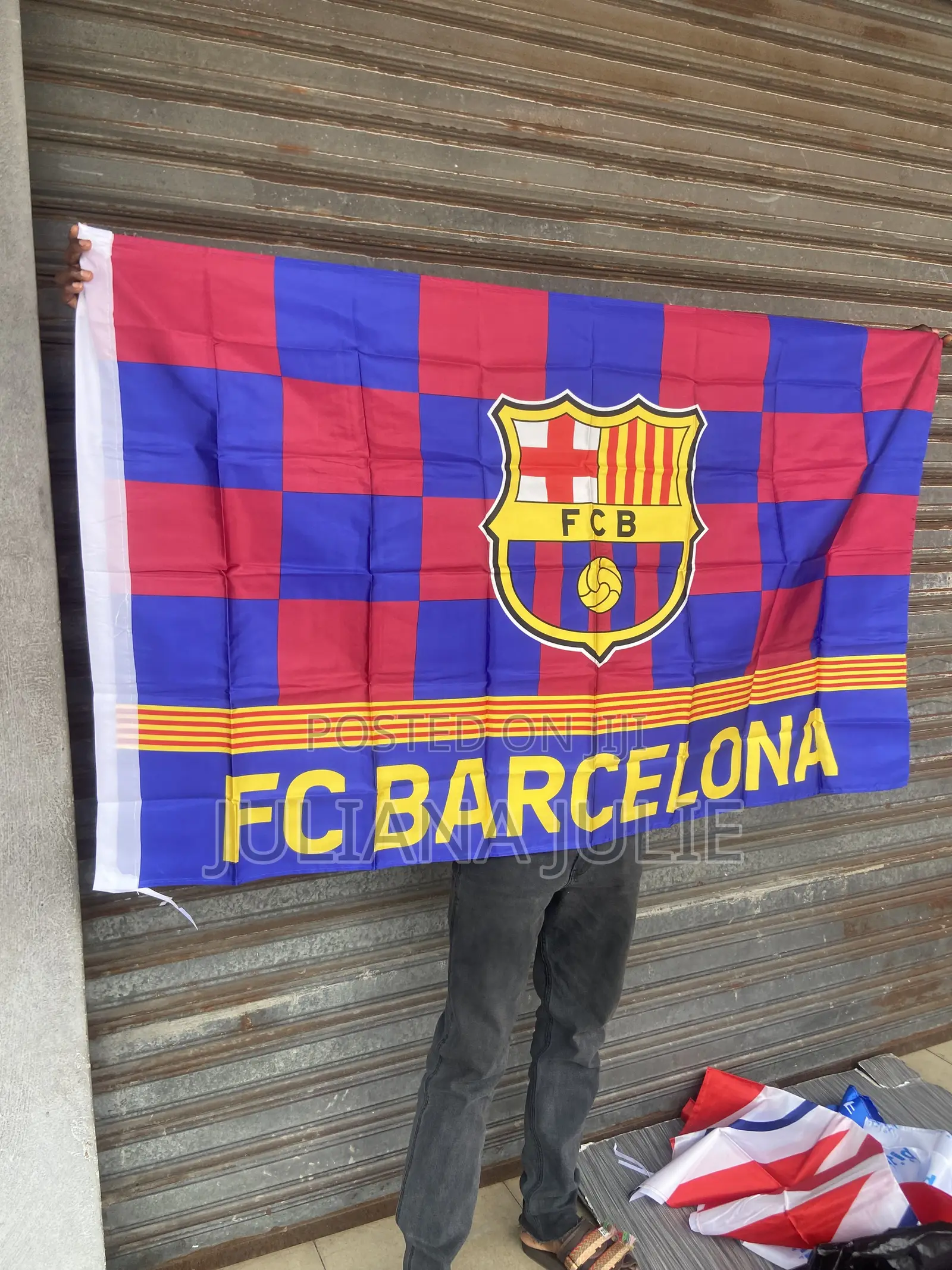 Original Club Flags Available at Cool Price