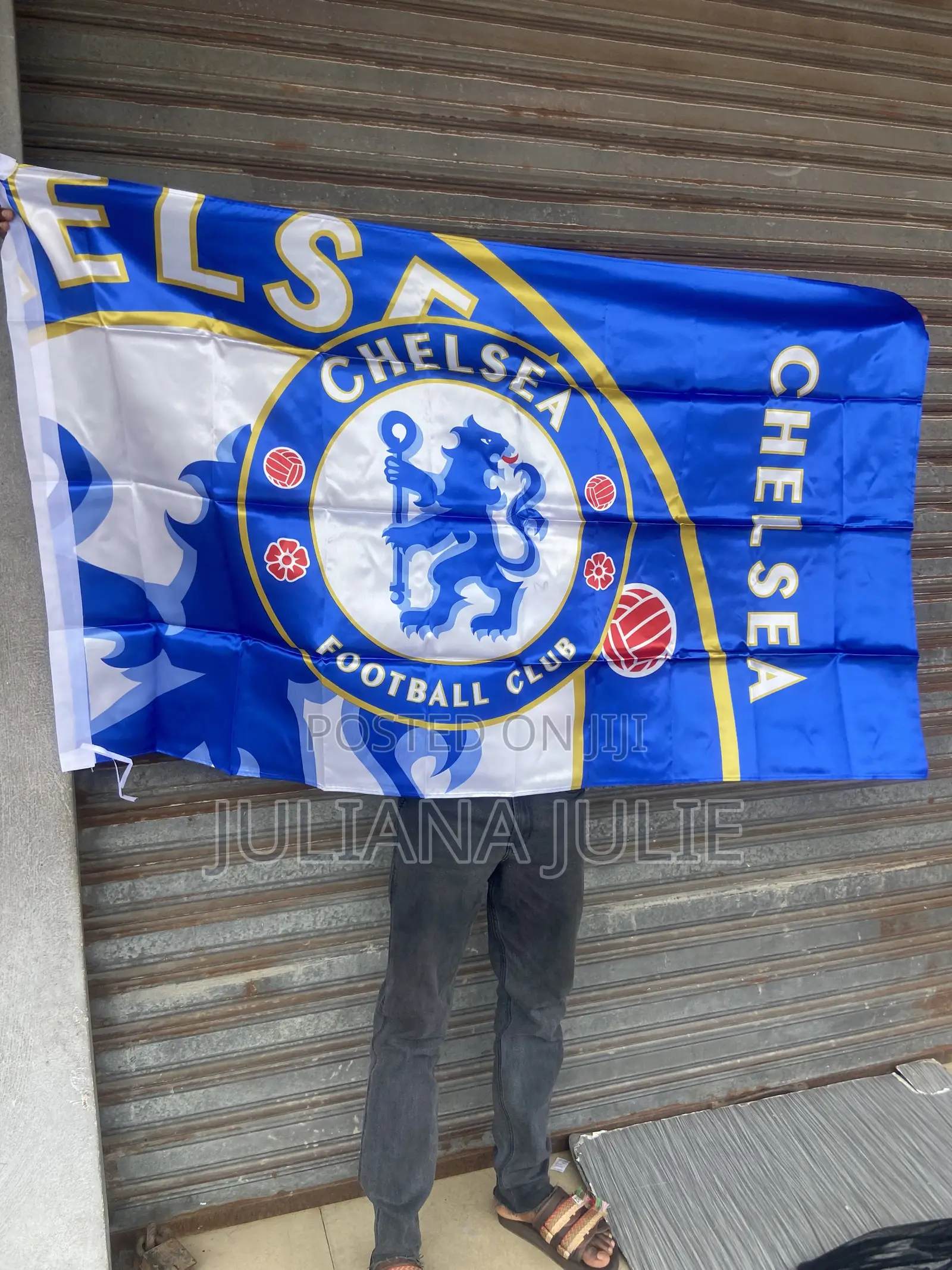 Original Club Flags Available at Cool Price