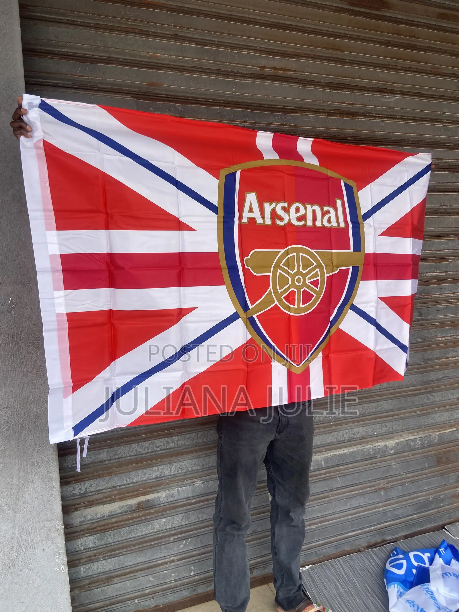Original Club Flags Available at Cool Price