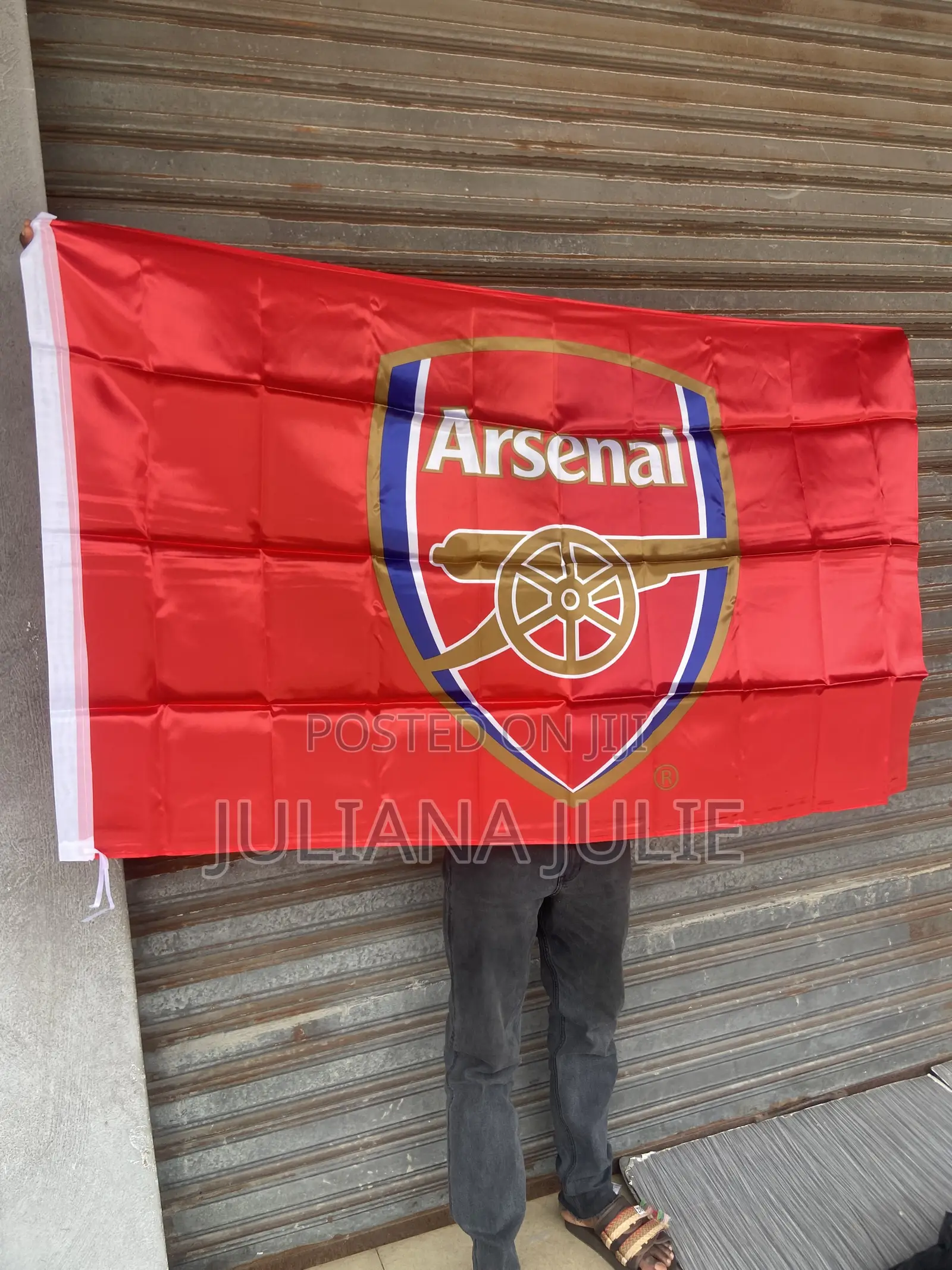 Original Club Flags Available at Cool Price