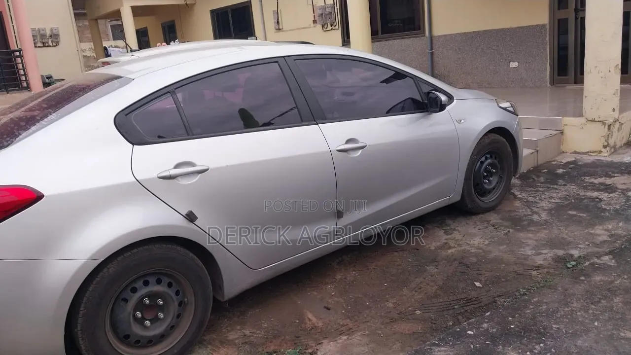 Kia K3 2015 Gold