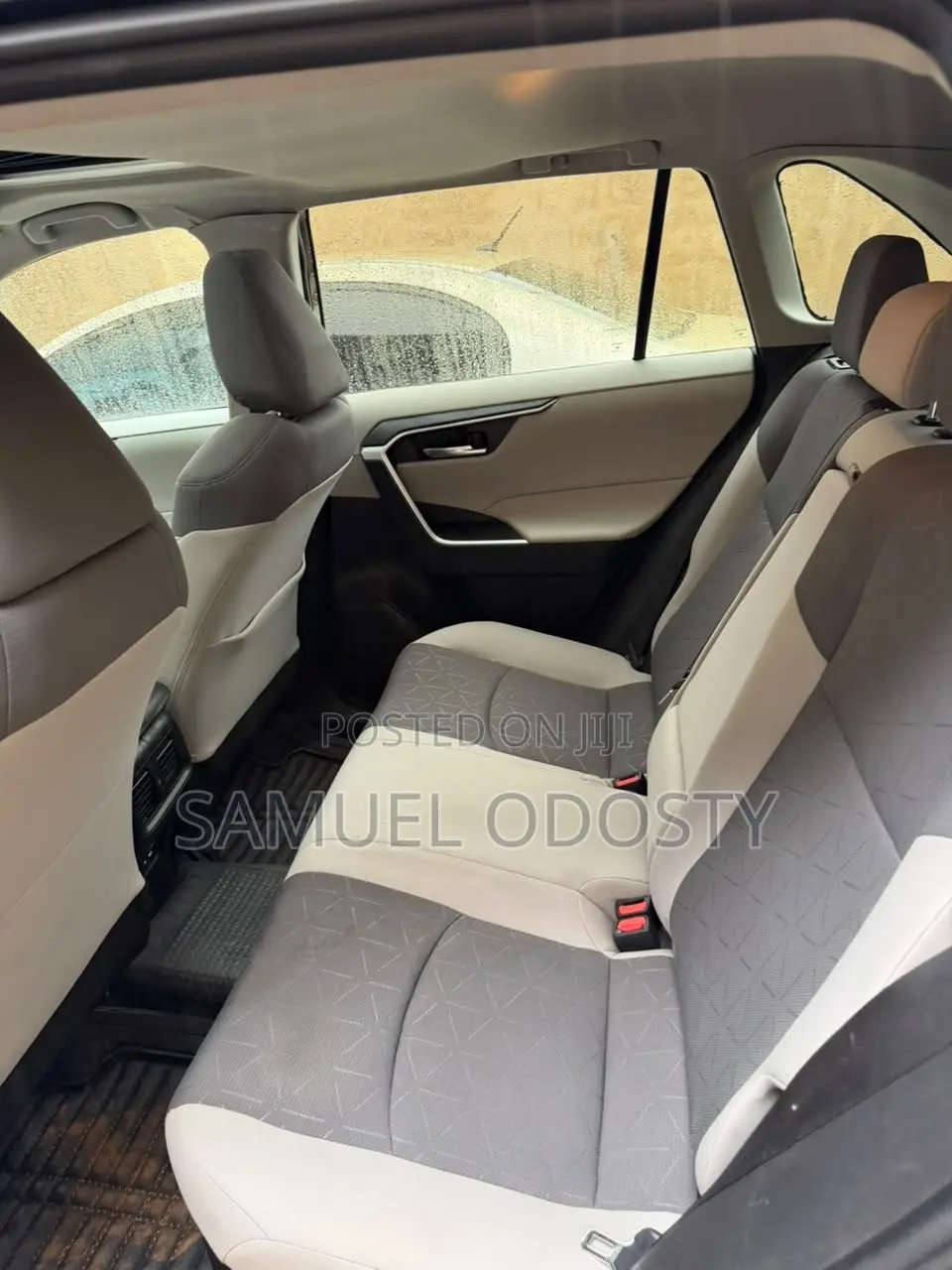 Toyota RAV4 XLE Premium 2021 Blue