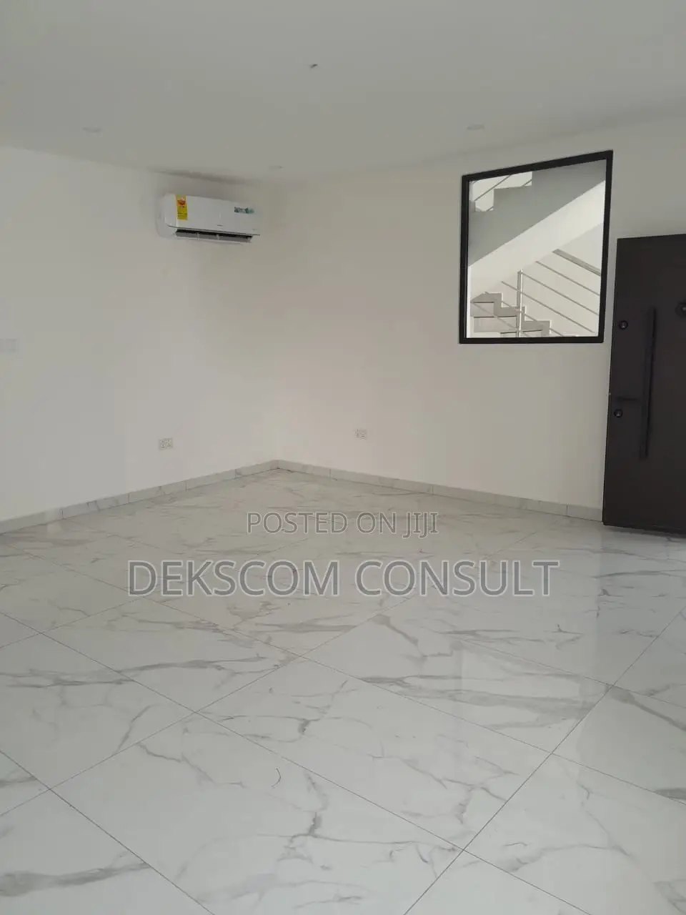 2bdrm Apartment in Labone for rent