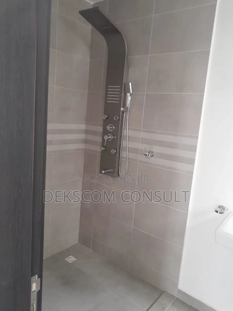 2bdrm Apartment in Labone for rent