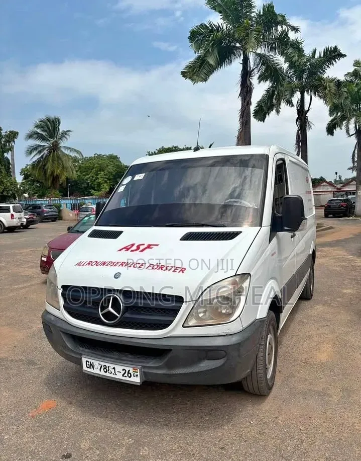 Mercedes-Benz Sprinter 2015 White