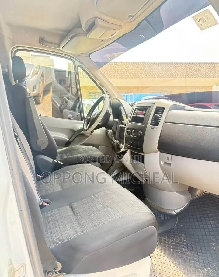 Mercedes-Benz Sprinter 2015 White