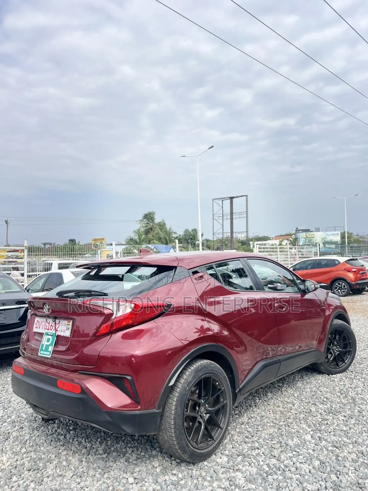 Toyota C-HR XLE FWD 2019 Red
