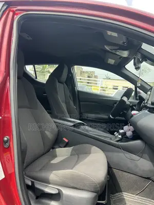 Toyota C-HR XLE FWD 2019 Red