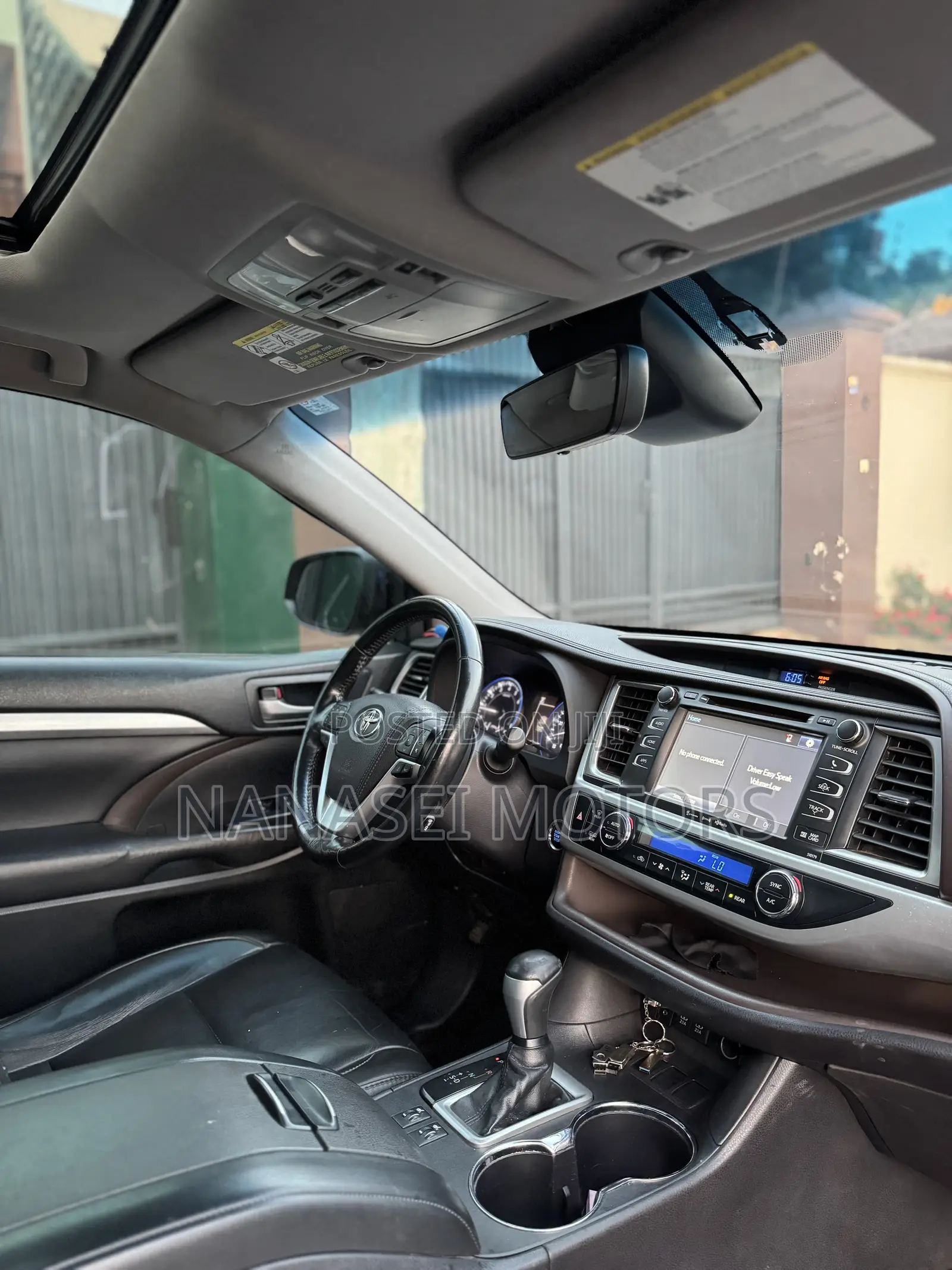 Toyota Highlander XLE 4x4 V6 (3.5L 6cyl 8A) 2018 Black
