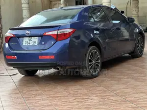 Toyota Corolla S Premium 4dr Sedan (1.8L 4cyl CVT) 2014 Blue