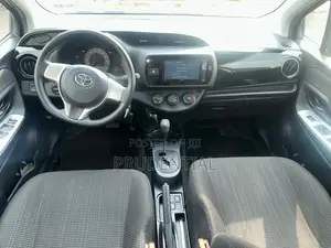 Toyota Vitz 2015 White