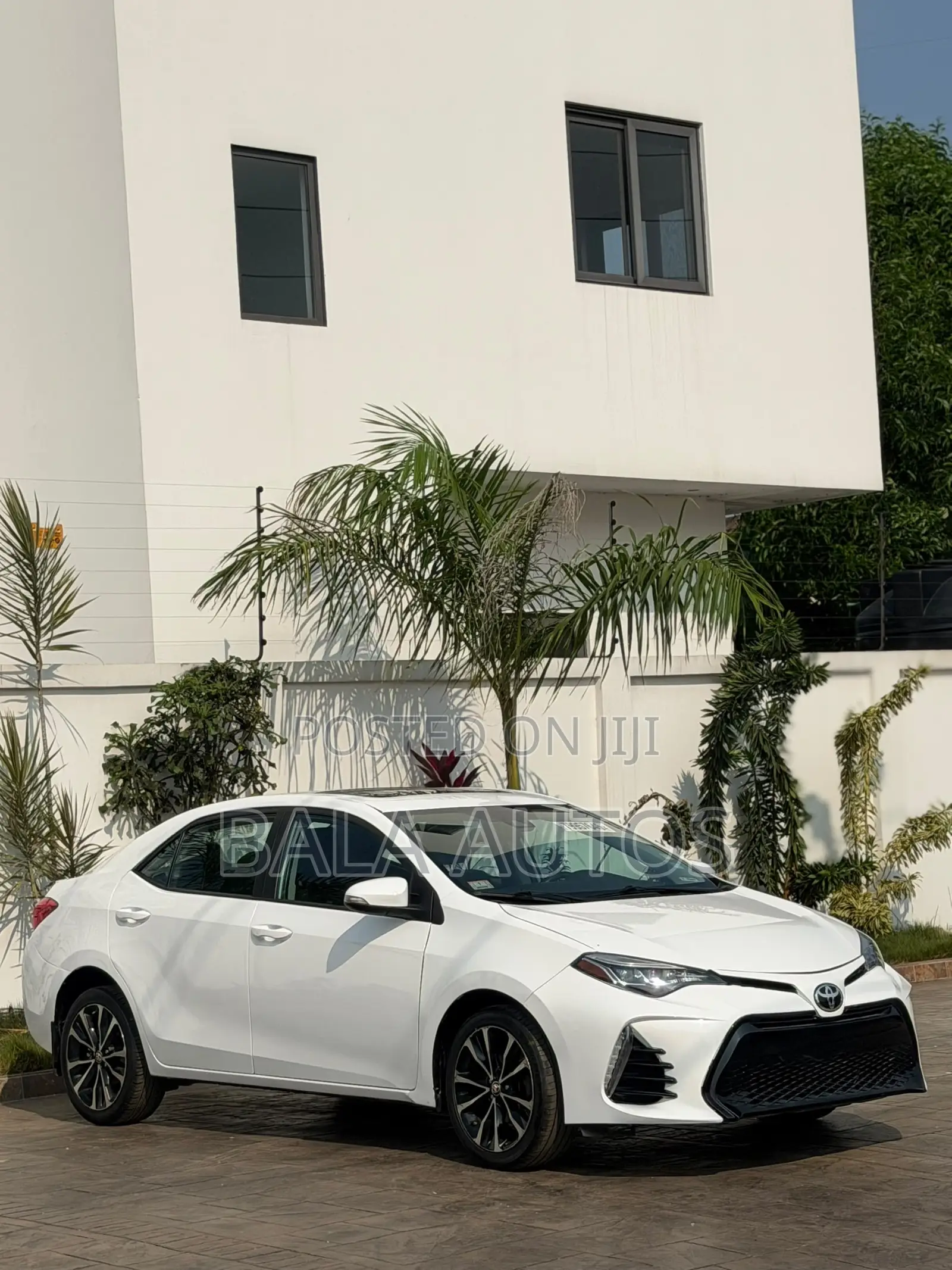 Toyota Corolla 2017 White