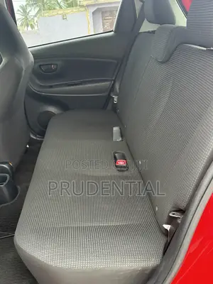 Toyota Vitz 2015 Red