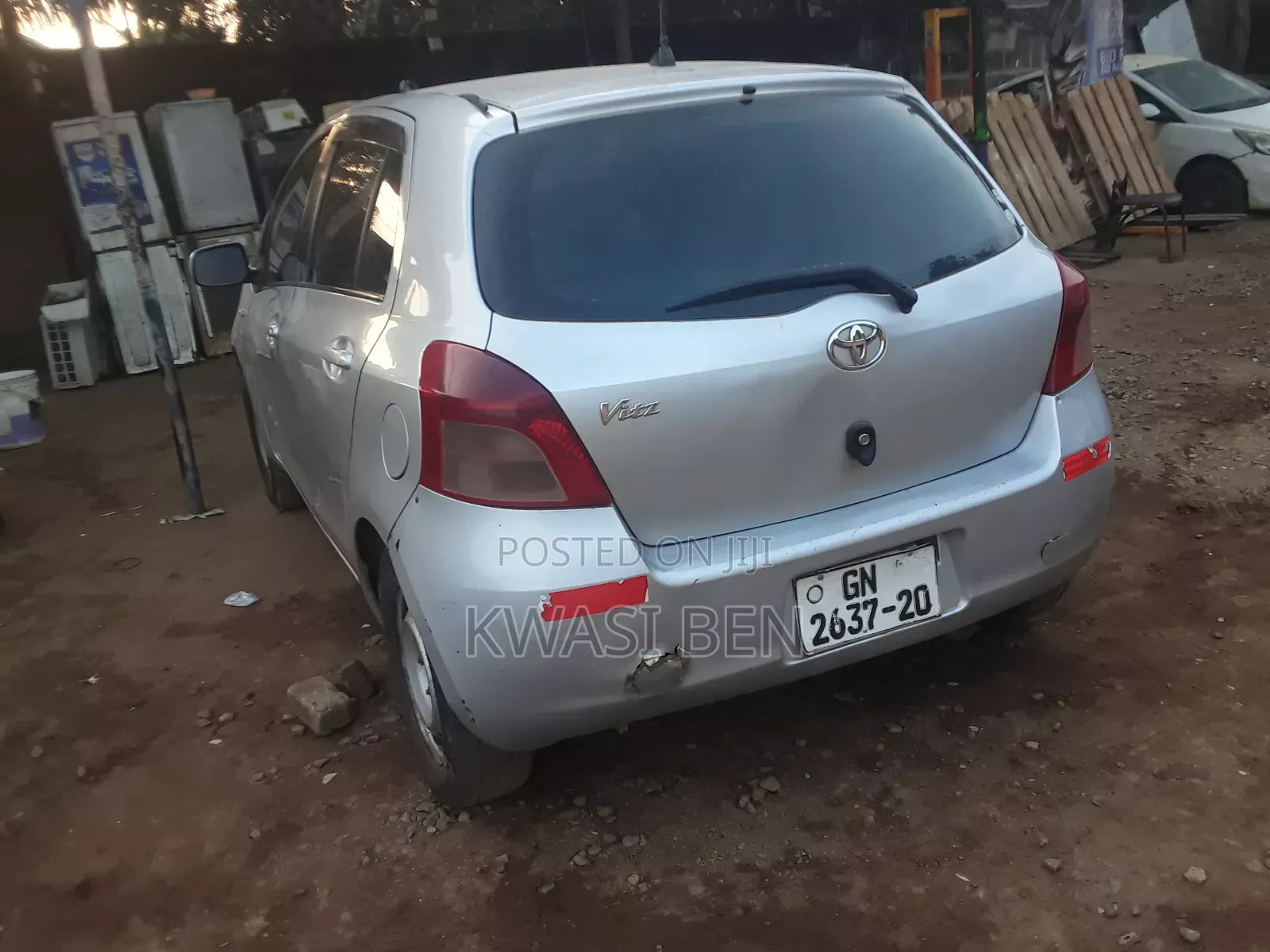Toyota Vitz 2010 Gray