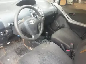 Toyota Vitz 2010 Gray