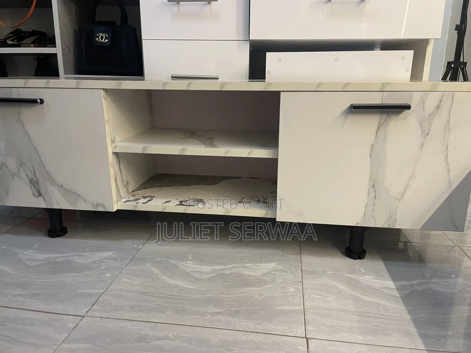 Quality TV Stand