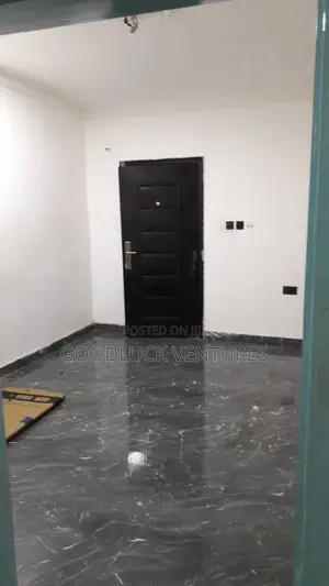 1bdrm Apartment in Direct Originals, Mosque Area for rent