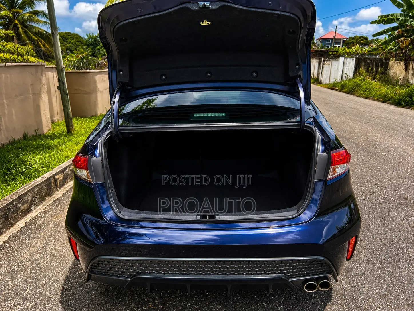 Toyota Corolla SE 2020 Blue