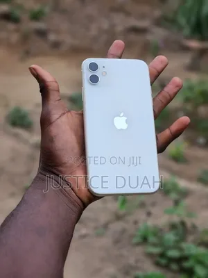 Apple iPhone 11 64 GB White