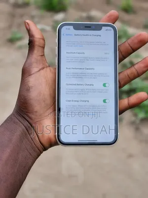 Apple iPhone 11 64 GB White