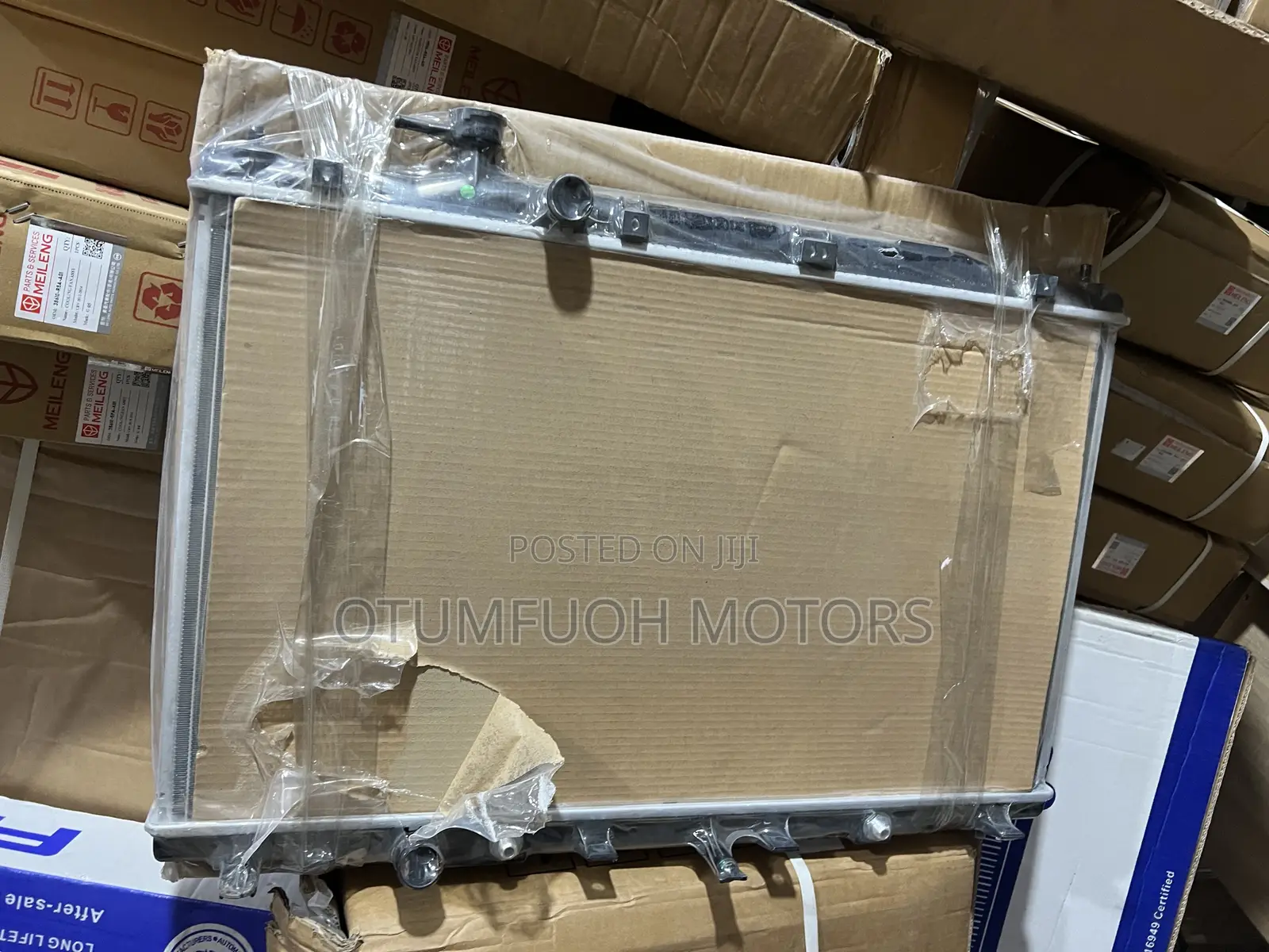 Honda CR-V 2010 2011 Radiator (Water Tank)