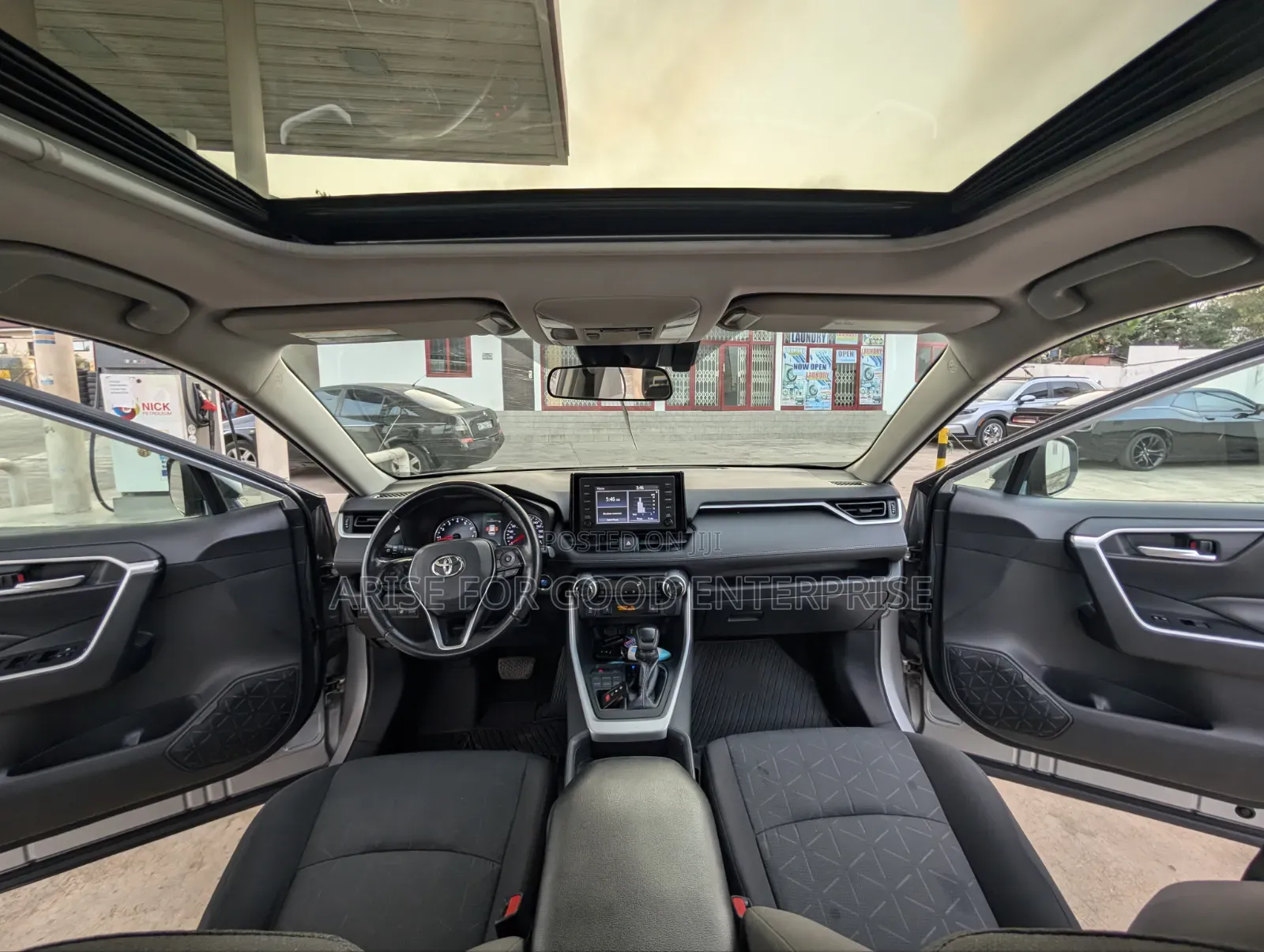 Toyota RAV4 XLE Premium AWD 2020 Silver