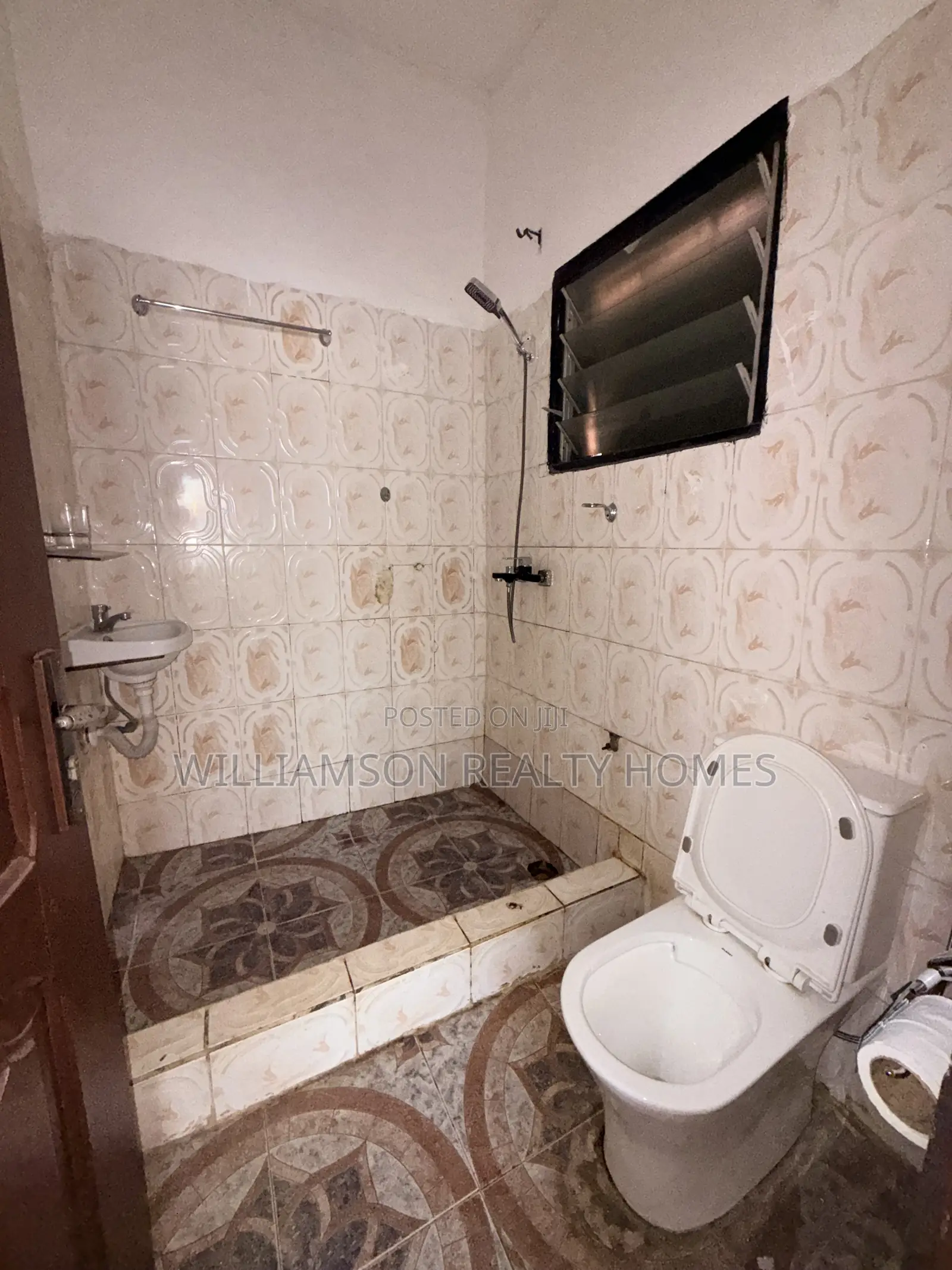2bdrm Apartment in Spintex Main Road for rent