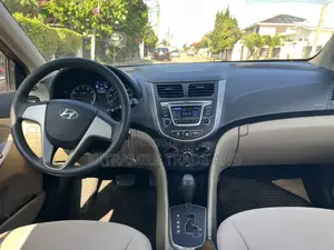 Hyundai Accent SE Sedan 2017 Red