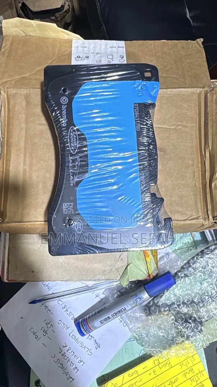 Range Rover Vogue, Sport 2022,2023,2024,2025 Front Brake Pads Availabl