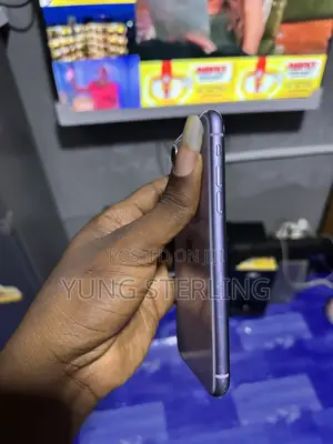 Apple iPhone 11 64 GB Purple
