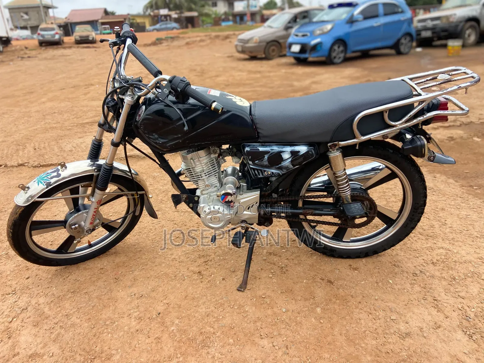 Royal Motorcycle 2017 Black