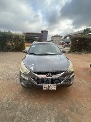 Hyundai Tucson Limited AWD 2010 Gray