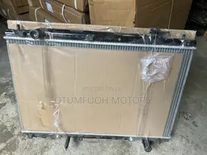 Toyota Highlander 2004 2005 2006 2007 Radiator (Water Tank)