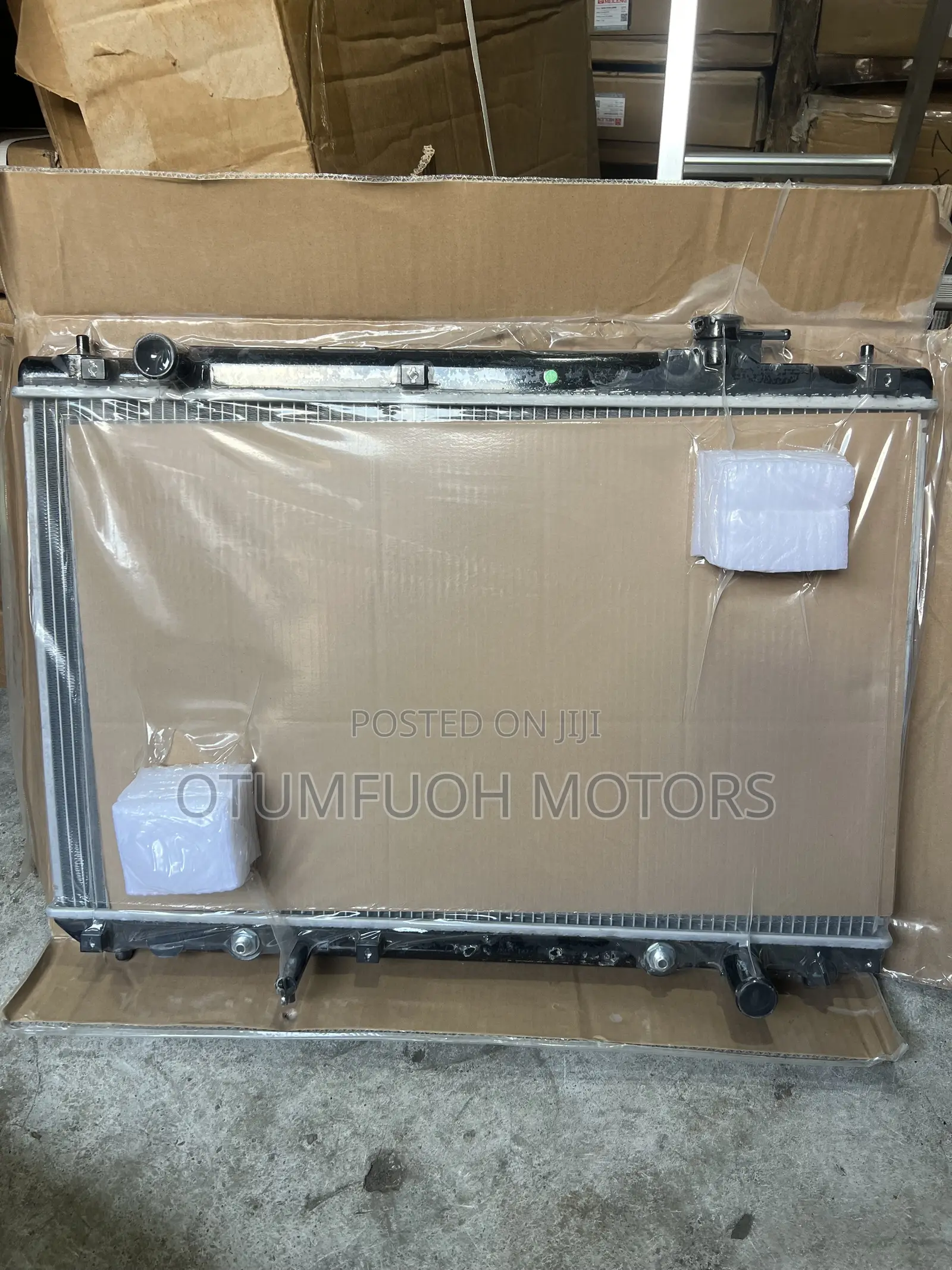 Toyota Highlander 2004 2005 2006 2007 Radiator (Water Tank)