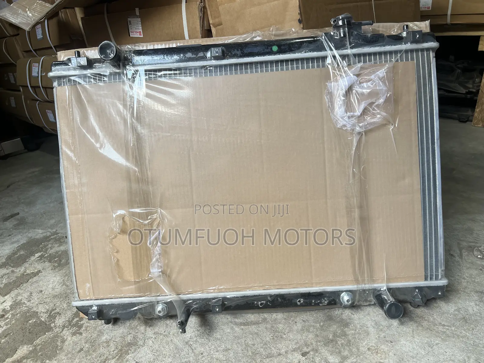 Toyota Highlander 2004 2005 2006 2007 Radiator (Water Tank)