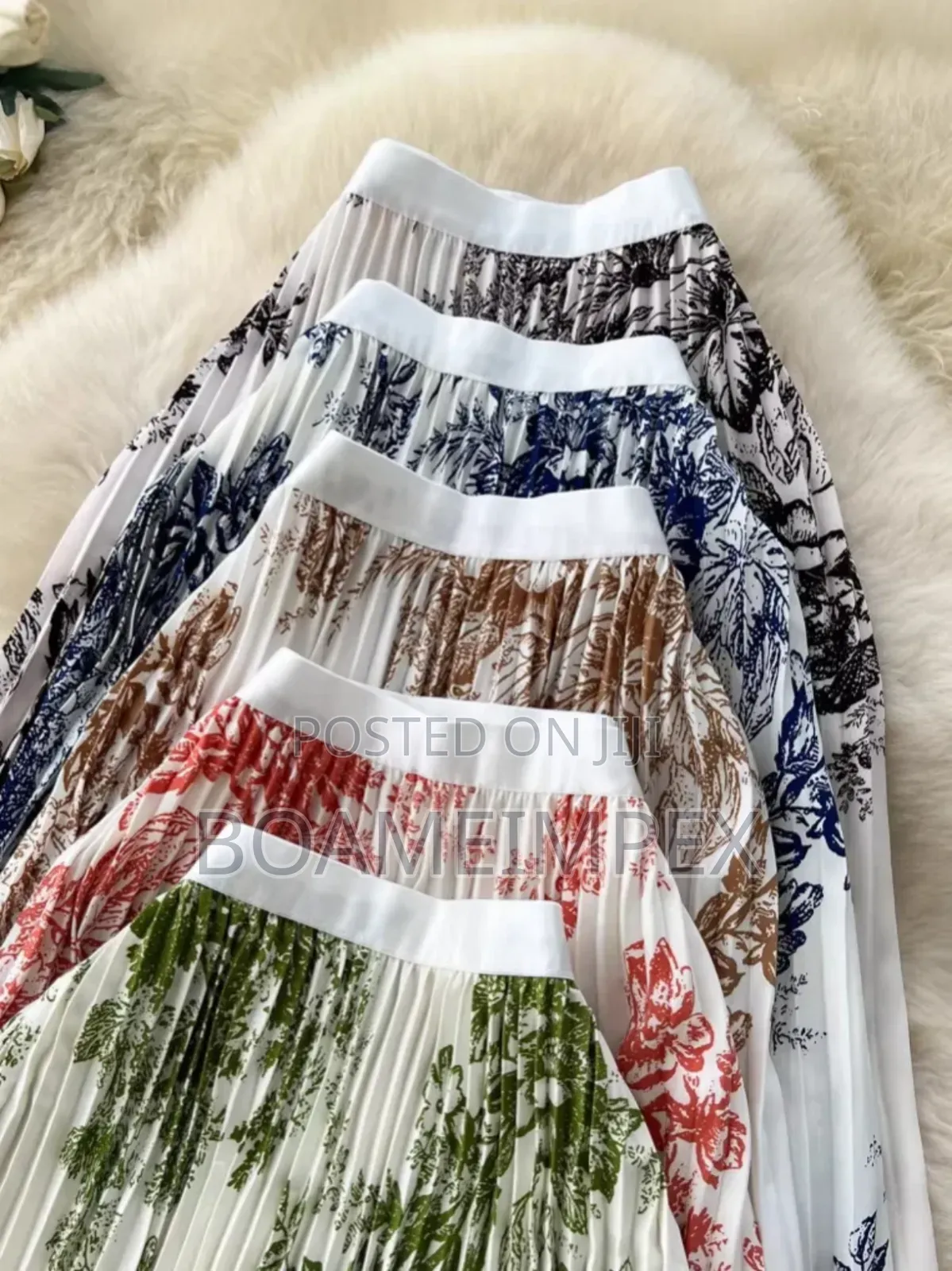 Ladies Pleated Skirts