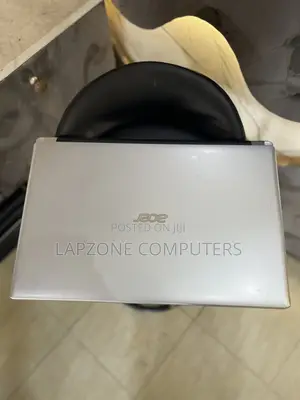 Laptop Acer Aspire V5-551 6GB AMD A6 HDD 500GB
