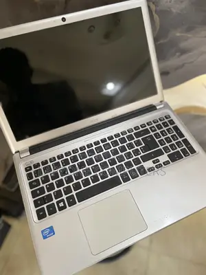 Laptop Acer Aspire V5-551 6GB AMD A6 HDD 500GB