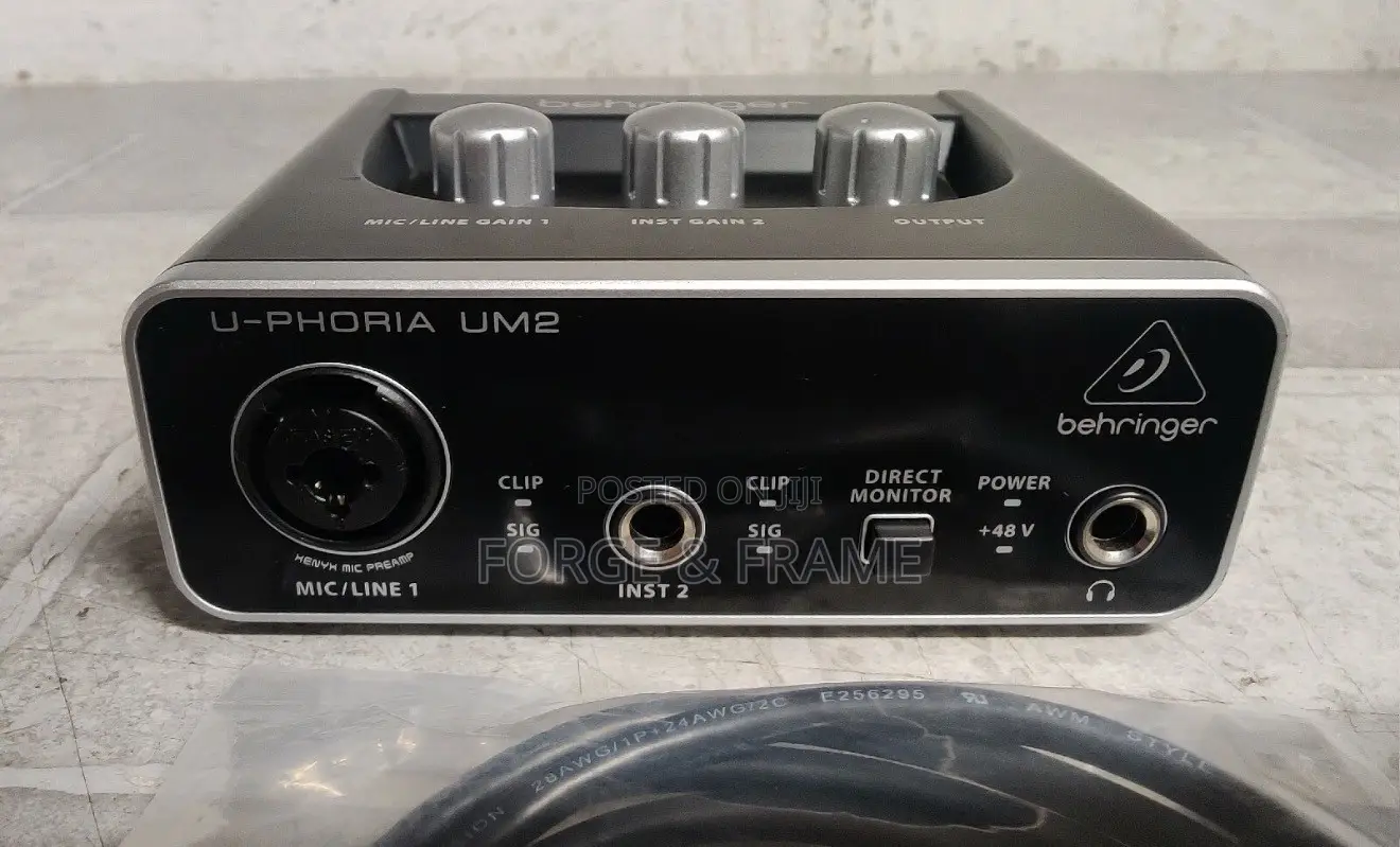 Behringer U-Phoria UM2 USB Audio Interface