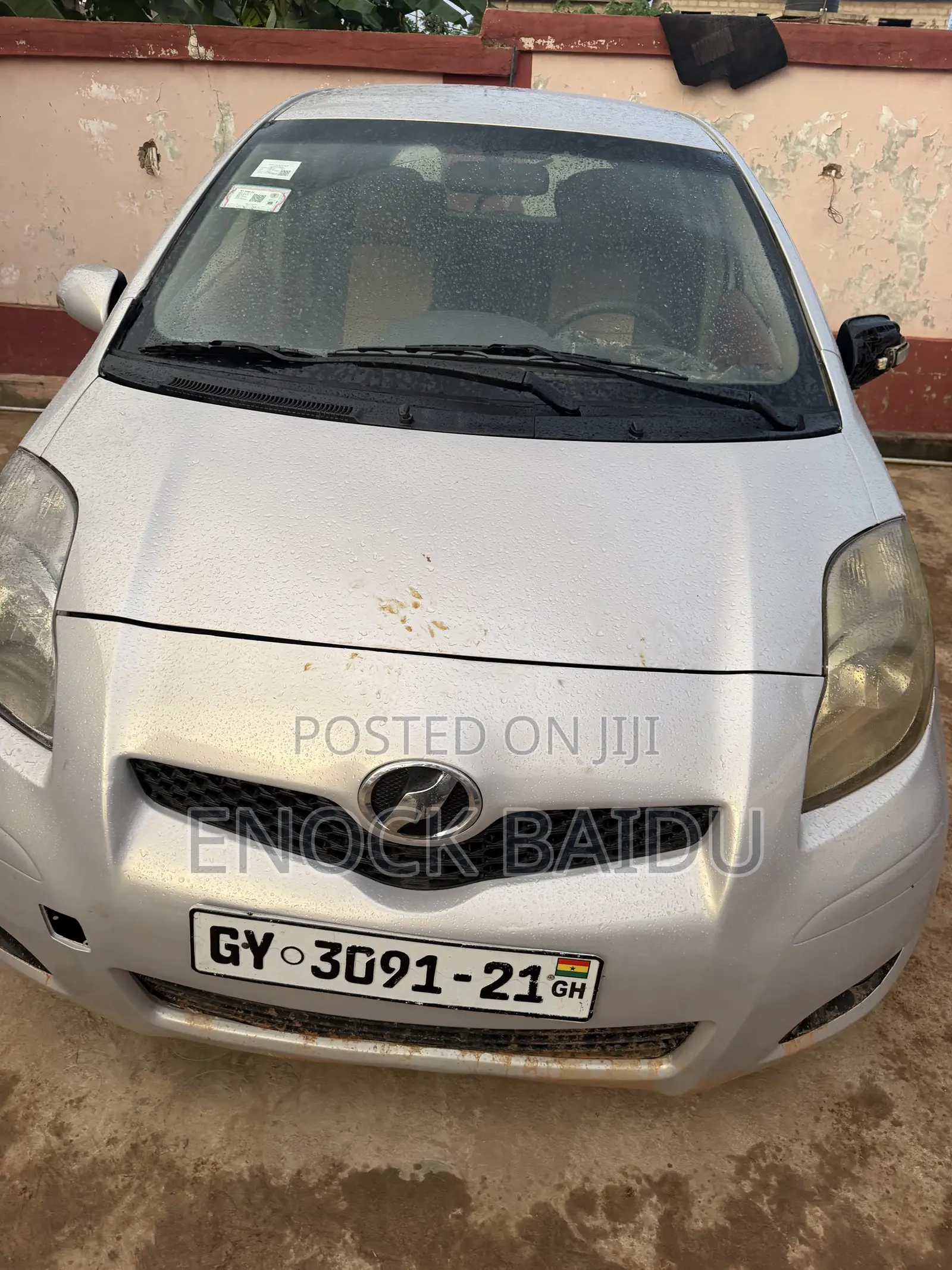 Toyota Vitz 1.0 FWD 3dr 2009 Gray