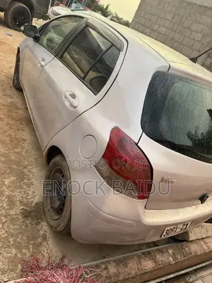 Toyota Vitz 1.0 FWD 3dr 2009 Gray